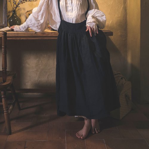 Britten suspender skirt - vintage black