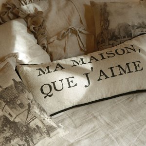 MA MAISON linen cushion