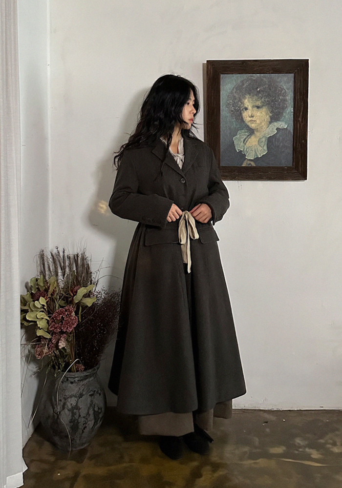 Thérèse flare coat